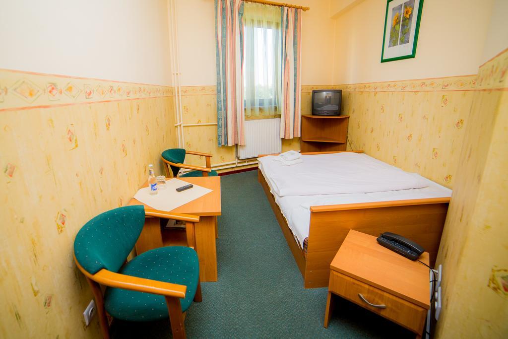 Zajazd Polonez Rzeszów Zimmer foto